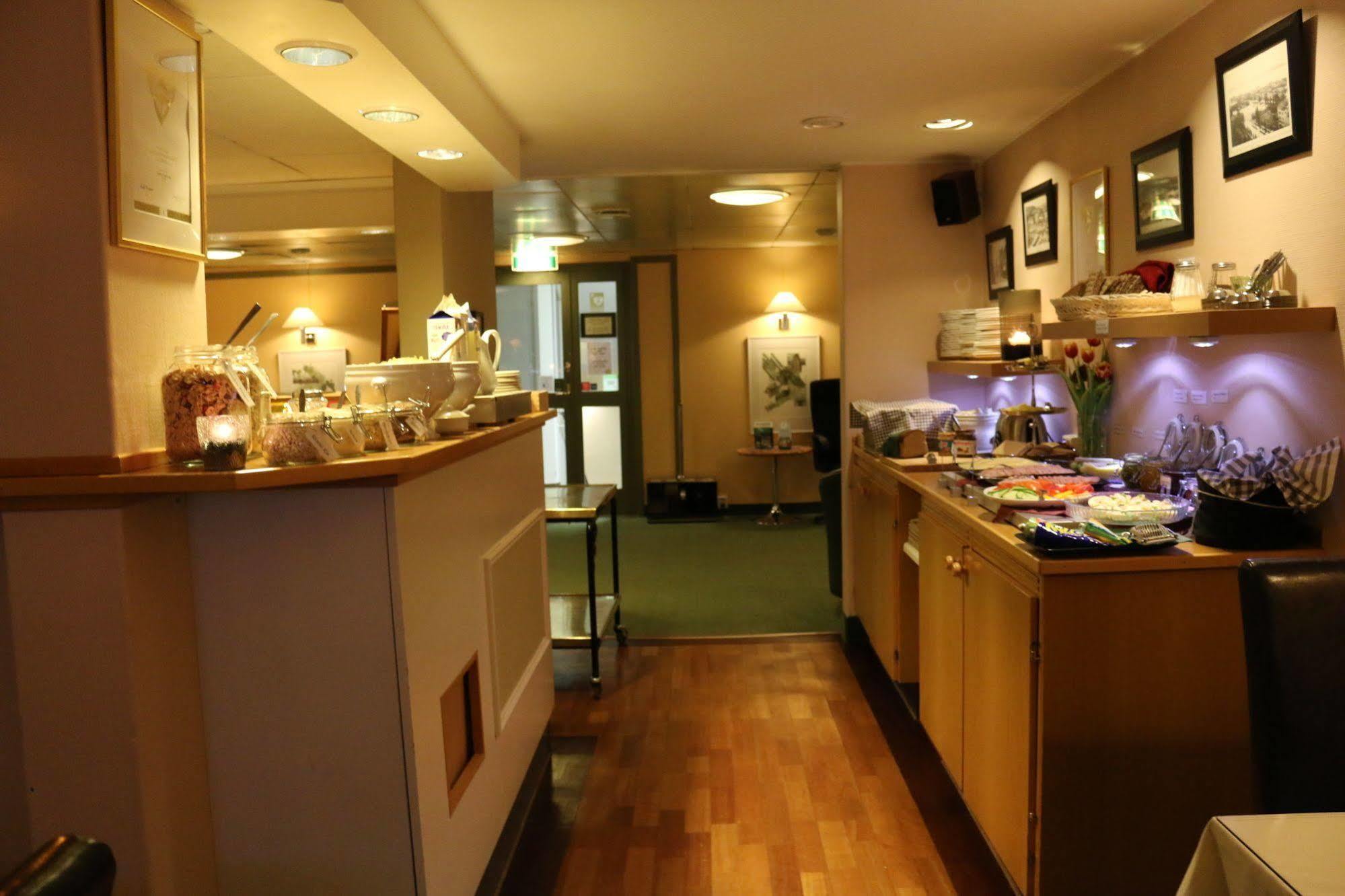 Hotell Zaeta Longstay เอิสเตอร์ซุนด์ ภายนอก รูปภาพ